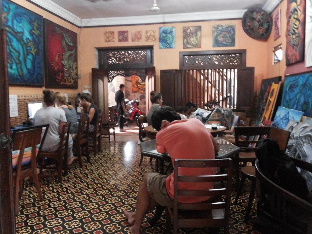 Losmen Setia Kawan Yogyakarta Eksteriør billede